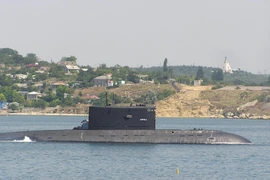 [ẢNH] Nga điều động chiếc tàu ngầm Kilo phiên bản 'độc nhất vô nhị' tới Kaliningrad