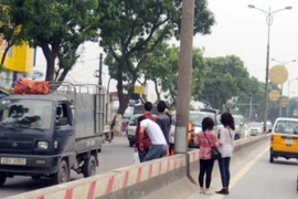 Phạt nghiêm người đi bộ vi phạm an toàn giao thông