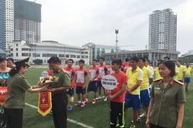 Sôi động giải giao lưu bóng cụm thi đua số 1 Công đoàn Công an nhân dân