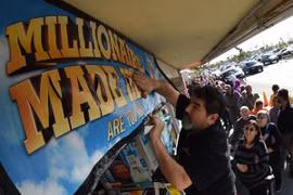 Dân Mỹ ăn mừng "như đêm giao thừa" vì giải xổ số 1,5 tỷ USD đã có chủ