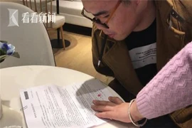 Bị ngân hàng từ chối cho vay vì... cụt tay