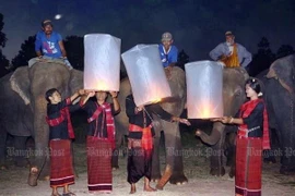 Thái Lan hủy nhiều chuyến bay trong lễ hội thả đèn lồng