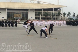 Mãn nhãn màn biểu diễn võ thuật đỉnh cao của Cảnh sát cơ động Hà Nội