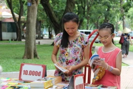 Nhiều đầu sách thiếu nhi chào hàng Hội chợ sách TP.HCM 2016