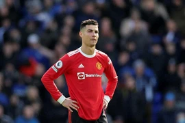 Ronaldo sẵn sàng giảm 30% lương để sớm rời M.U 