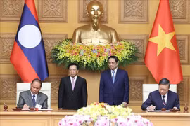 Việt Nam - Lào: Củng cố và tăng cường quan hệ vĩ đại, đoàn kết đặc biệt, hợp tác toàn diện 
