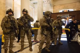 Một năm sau vụ bạo loạn tại tòa nhà Quốc hội Mỹ 6-1-2021: Vẫn “không thể giải thích được” sự chậm trễ của Vệ binh quốc gia Mỹ