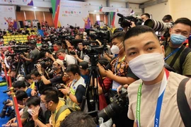 Hạnh phúc trọn vẹn khi tác nghiệp trên sân nhà...