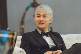 Ca sĩ Hoài Lâm tái xuất với MV “Trước sau trời cũng mưa” 