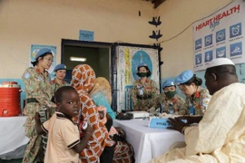 Chiến sĩ mũ nồi xanh Việt Nam lan tỏa hình ảnh “Bộ đội Cụ Hồ” tại Abyei, châu Phi 