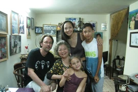 Nhân Ngày quốc tế Phụ nữ 8-3: Khi nhà toàn con gái 