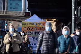 Chuyên gia lý giải nguyên nhân không được chủ quan với biến thể Omircon 