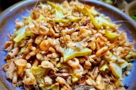 Những thứ quả chua không thể thiếu trong bữa cơm Hà Nội