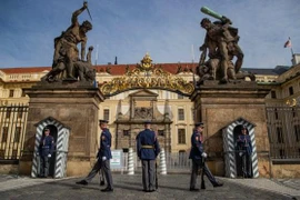 Tranh cãi về chế độ an ninh của lâu đài Prague 