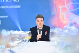 Ca sĩ Đàm Vĩnh Hưng làm liveshow “khủng” tại Hà Nội 