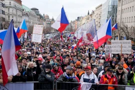 Khủng hoảng năng lượng “châm ngòi” cho bất ổn ở châu Âu 