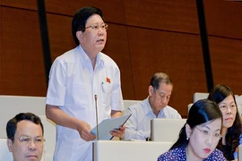 Cảnh báo nguy cơ ô nhiễm nghiêm trọng vì chất thải nguy hại đi từ tỉnh này qua tỉnh khác