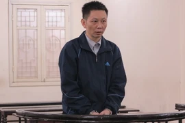 Thủ kho "rút ruột" hàng nghìn thùng sữa rồi ngụy trang bằng… gạch vỡ 