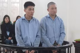 Bản án nghiêm khắc cho 2 kẻ nhấc, đẩy cô gái trẻ từ tầng 2 xuống đất