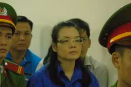 "Siêu lừa" Huyền Như lại ra tòa cùng cựu cán bộ Ngân hàng ACB 