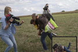 Nữ quay phim Hungary bị sa thải vì ngáng chân người tị nạn ngã nhào