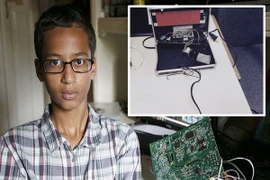 Tổng thống Mỹ đích thân mời cậu bé da màu bị nghi đánh bom, đến thăm Nhà Trắng