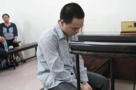 Cướp taxi bị bắt, ra tòa lại nói chỉ công nhiên chiếm đoạt tài sản