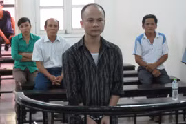 Đâm người hút chết chỉ vì 20.000 đồng tiền cờ bạc