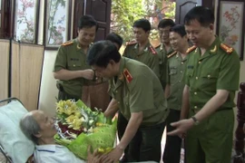 Tri ân những đồng chí, đồng đội