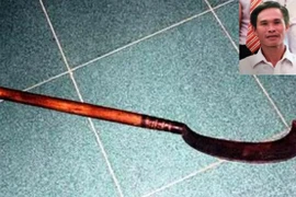 Bố đẻ sát hại con gái vì chuyện đất đai