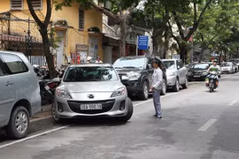 Hà Nội thí điểm đỗ xe theo ngày chẵn lẻ