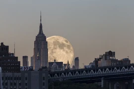 Siêu trăng lớn nhất thế kỷ sắp xuất hiện, Việt Nam có cơ hội chiêm ngưỡng