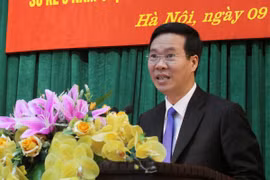 Cán bộ tuyên giáo phải "cầu thị lắng nghe, chân thành tranh luận và tích cực đấu tranh"