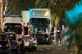 Vụ khủng bố đẫm máu tại Nice (Pháp): Xác định thông tin ban đầu về kẻ tấn công