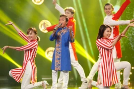 Không hát dân ca, Hồ Văn Cường vẫn khiến trường quay "dậy sóng"