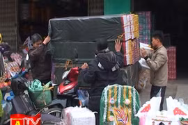 Sôi động thị trường hàng mã rằm tháng Giêng
