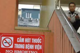 Kiểm tra việc cấm hút thuốc lá tại công sở