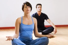 Hoảng loạn tâm trí, gù lưng nếu thiền sai cách