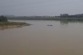 Tìm thấy thi thể hai nam sinh đuối nước thương tâm