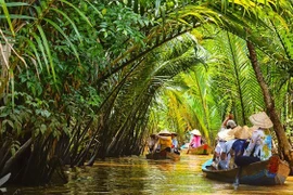 Bến Tre- Trà Vinh đem tour kết nối sông nước giới thiệu đến du khách Hà Nội