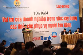 Xây dựng các thiết chế phục vụ người lao động