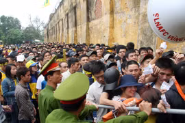 Sân Vinh hừng hực trước trận SLNA-HAGL