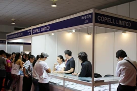 Triển lãm quốc tế nữ trang và đồng hồ Việt Nam 2015