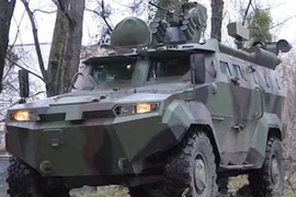 Ukraine thử nghiệm xe bọc thép Triton 4x4 canh giữ biên giới với Nga