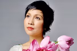 "Hùng thiêng đất Mẹ"