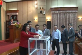 Thành ủy Hà Nội phát động quyên góp ủng hộ Quỹ "Vì Trường Sa thân yêu" 