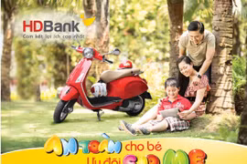 Tặng 7.500 mũ bảo hiểm cho trẻ khi tham gia giao thông