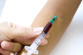 Thử máu có thể phát hiện 86% ung thư buồng trứng