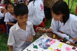 Truyền lửa cho các em