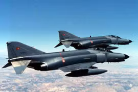 Hai F-4 Thổ Nhĩ Kỳ nghi đâm nhau trên không, cả 4 phi công thiệt mạng